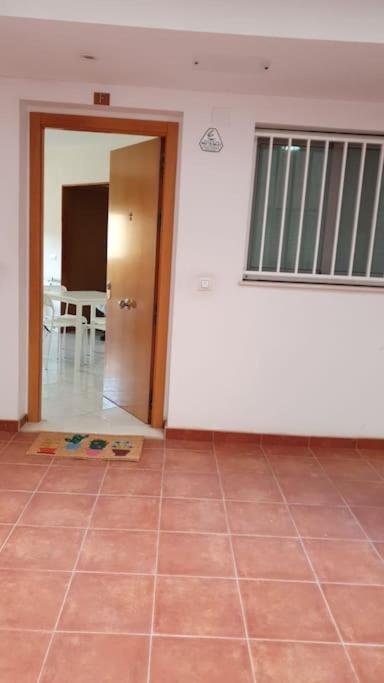 Toto&Koko Apartment دينايا المظهر الخارجي الصورة